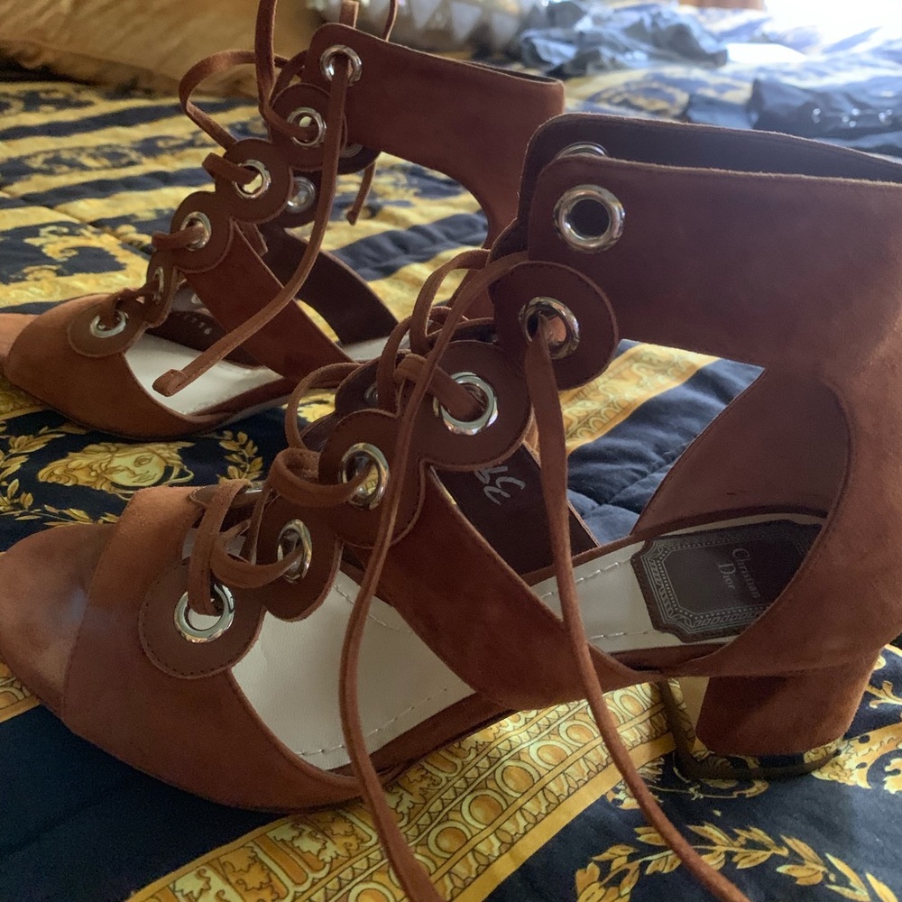 Shoes - Picture 2 of 3